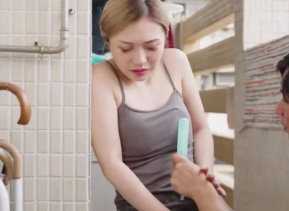 Cặp vợ chồng trẻ giúp vợ em có con